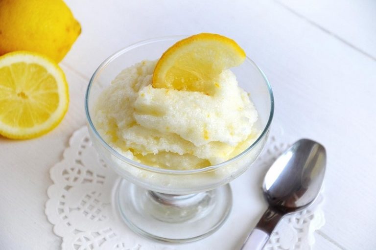 Sorbetto al limone e zenzero ricetta vegan senza panna né uova